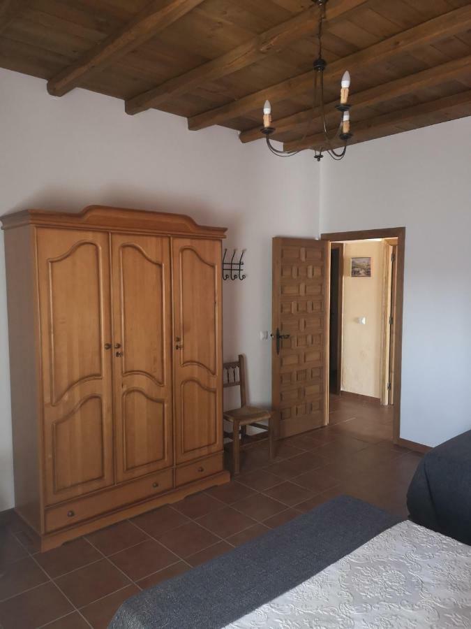 Casa Rural La Dehesilla กาซาญา เดลา เซียร์รา ภายนอก รูปภาพ