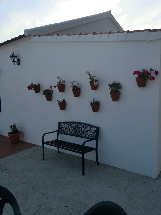 Casa Rural La Dehesilla กาซาญา เดลา เซียร์รา ภายนอก รูปภาพ